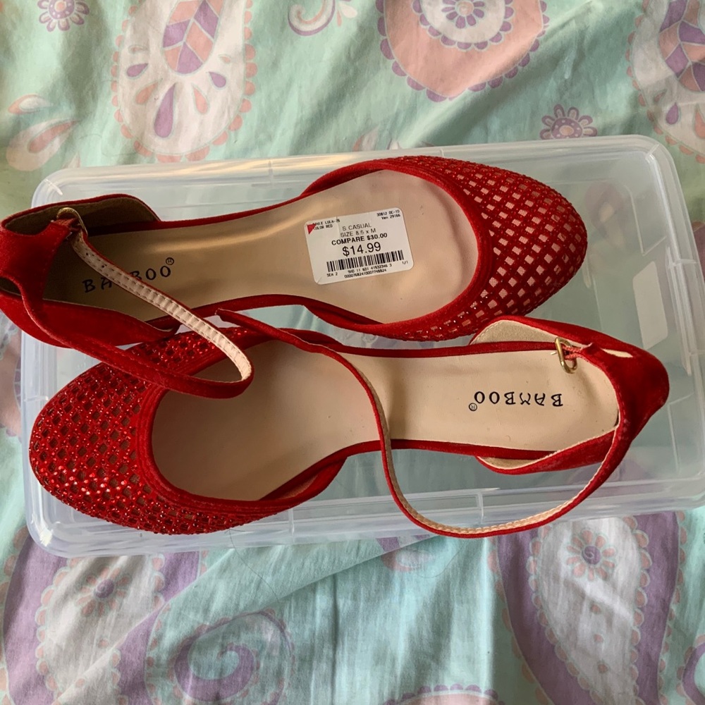 Bamboo red sparkly sandals
